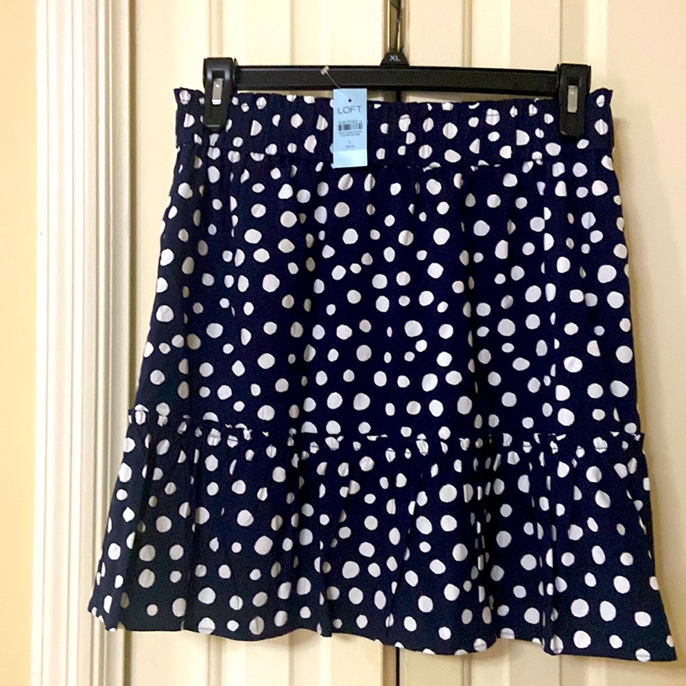 NWT Loft navy dotted flounce skirt